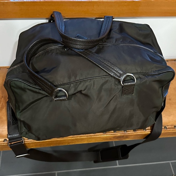 Prada duffle bag - Picture 4 of 4